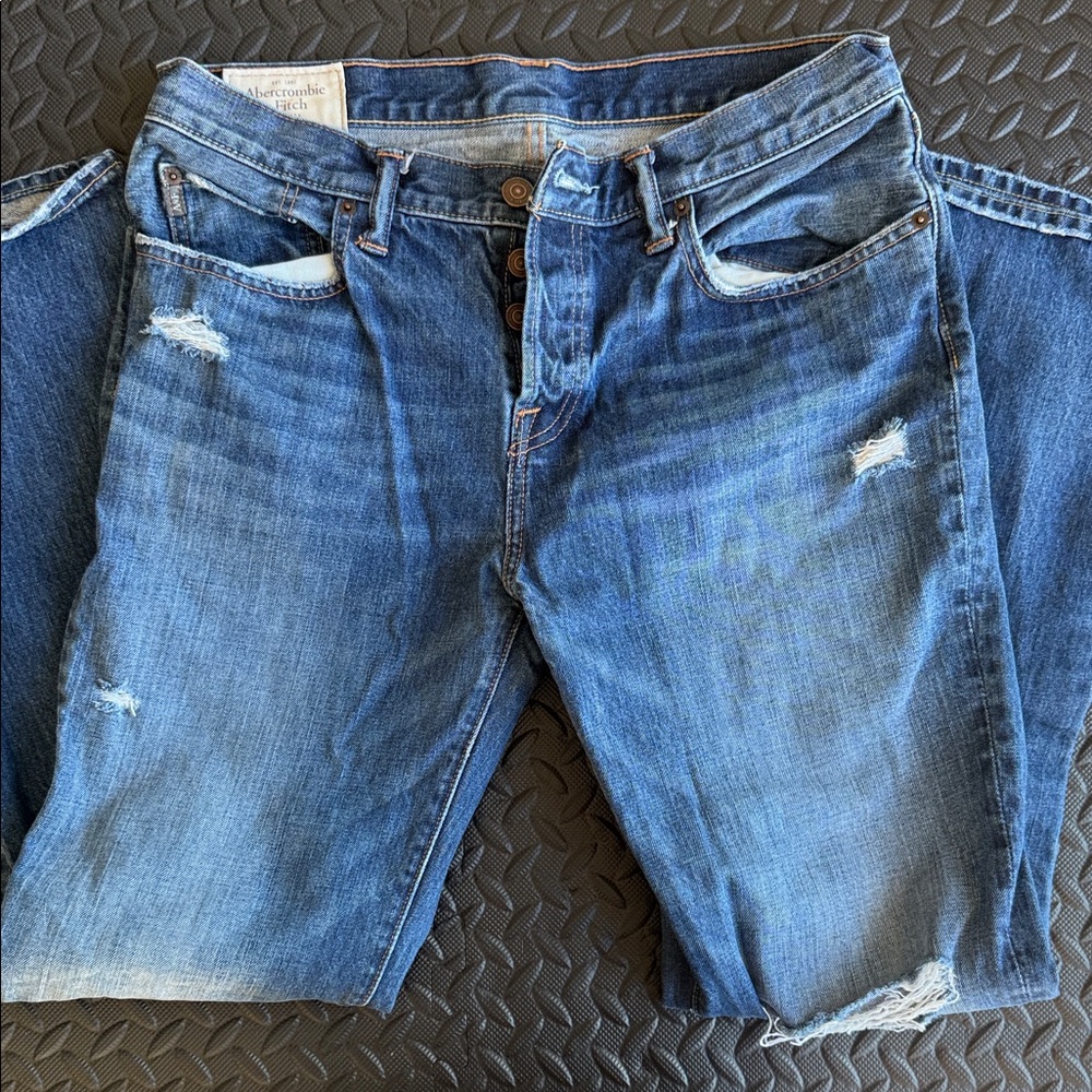 Abercrombie & Fitch Men's Light Blue Straight Jeans - Picture 5 of 6